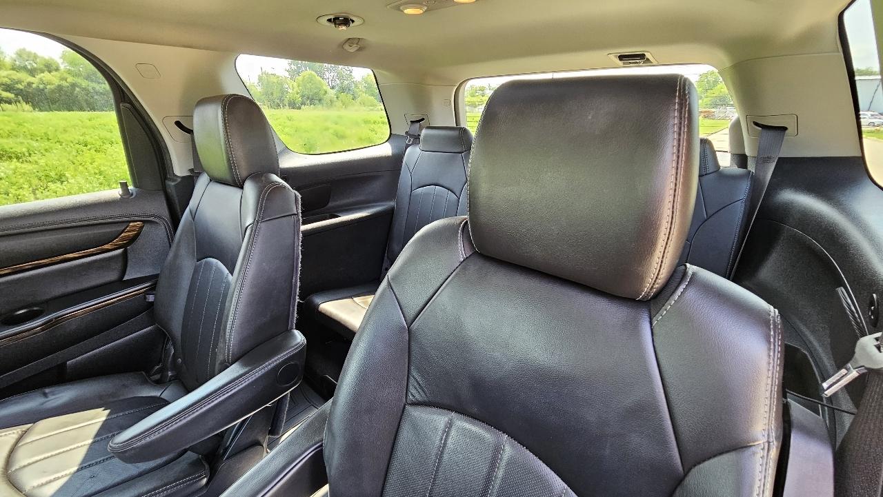 GMC Acadia FWD 4dr Denali 2015