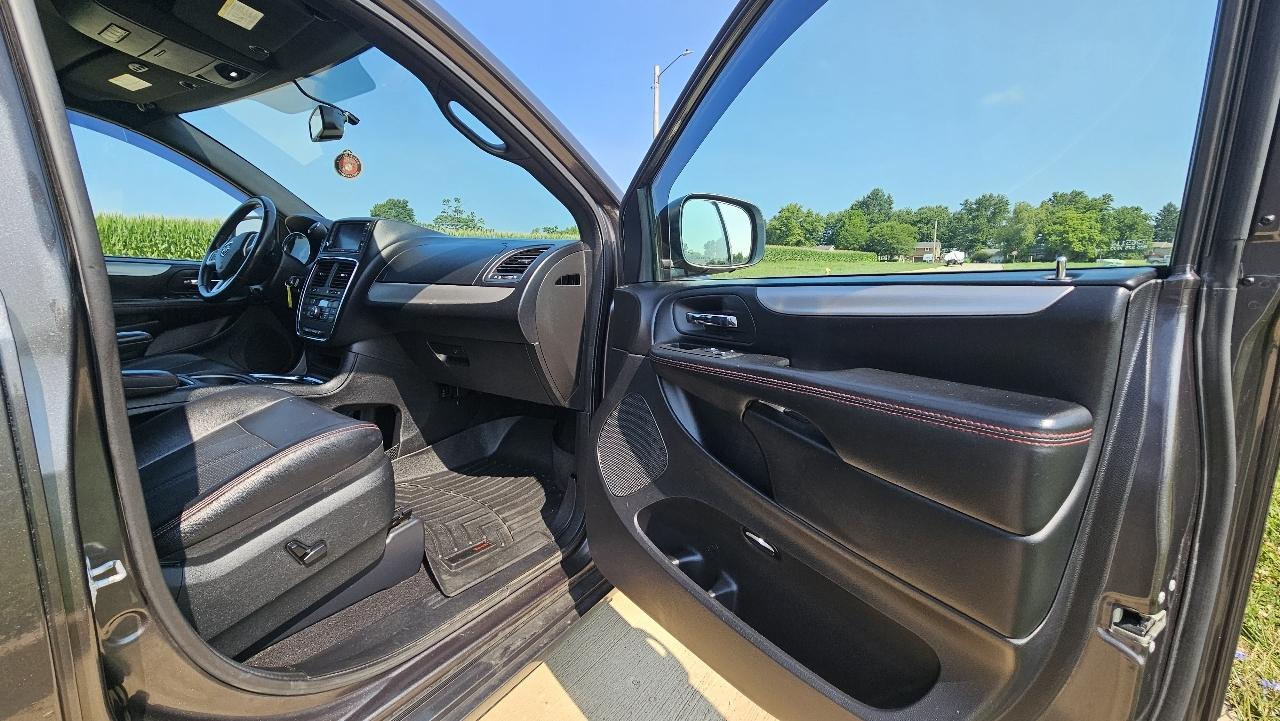 Dodge Grand Caravan GT Wagon Fleet 2017