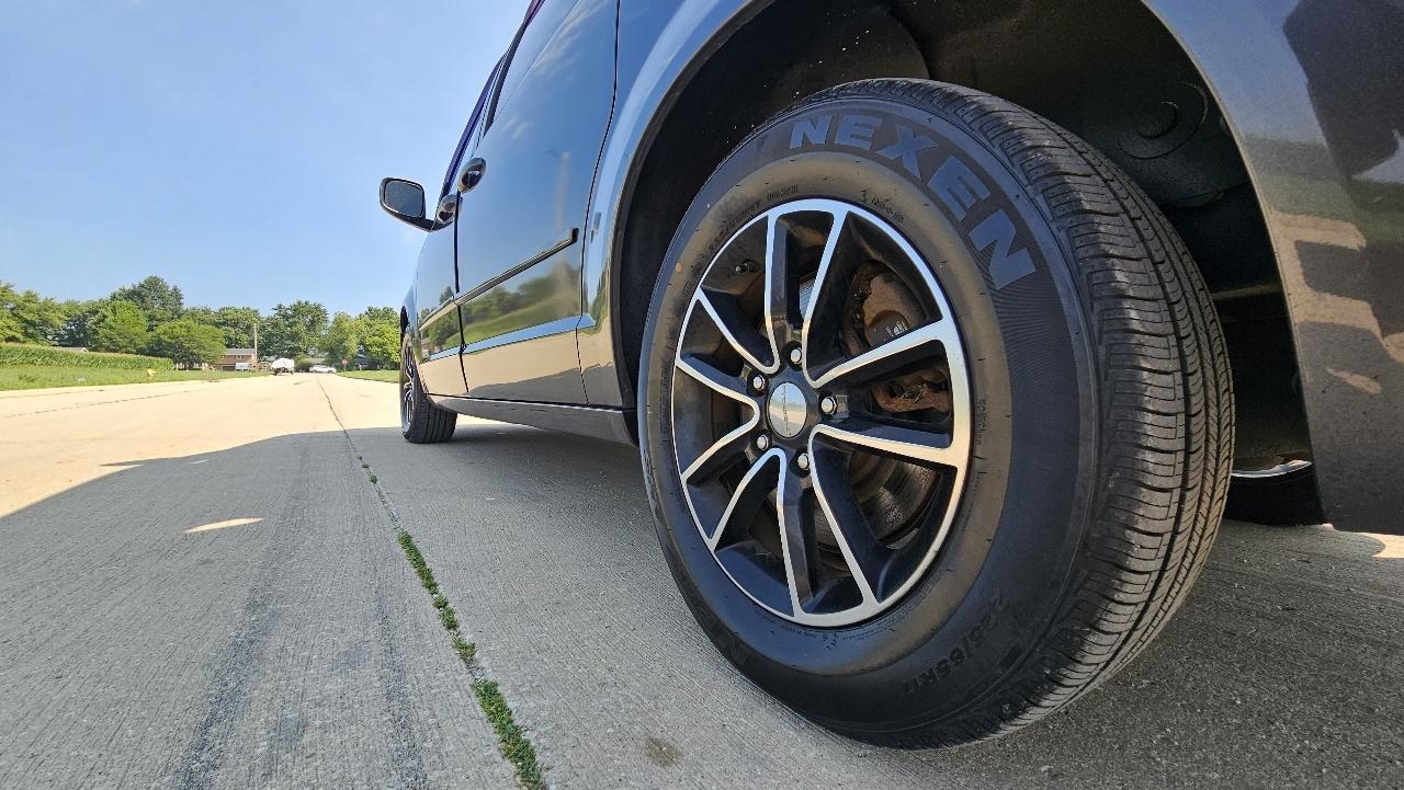 Dodge Grand Caravan GT Wagon Fleet 2017