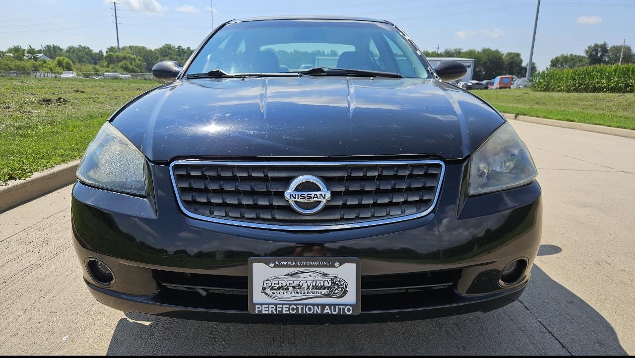 Nissan Altima 4dr Sdn I4 Auto 2.5 S 2005