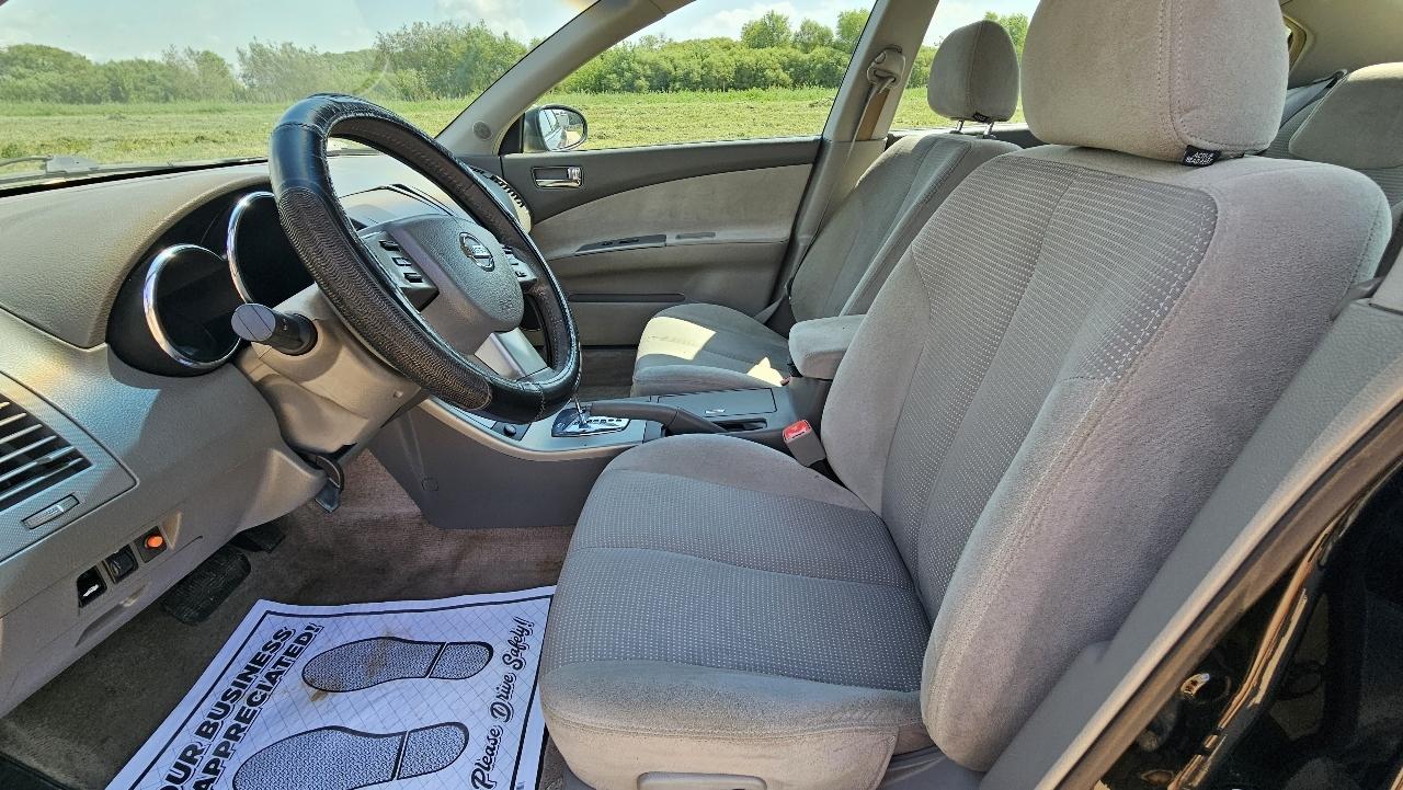 Nissan Altima 4dr Sdn I4 Auto 2.5 S 2005