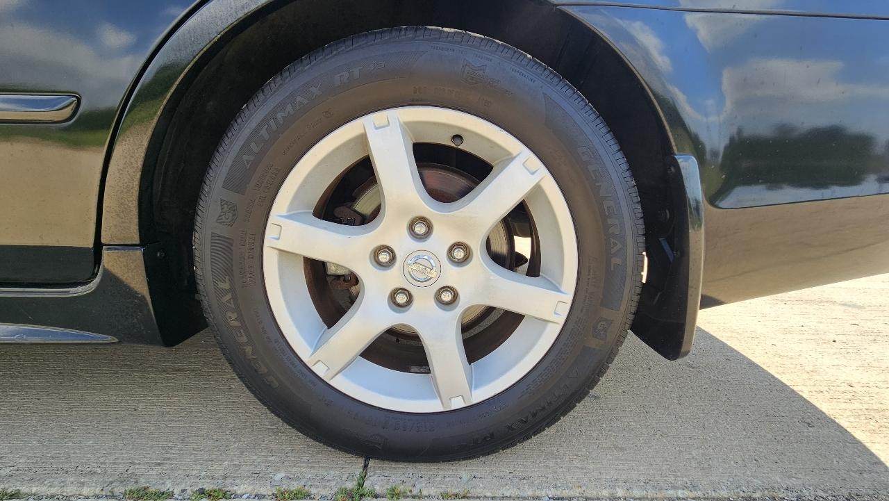 Nissan Altima 4dr Sdn I4 Auto 2.5 S 2005