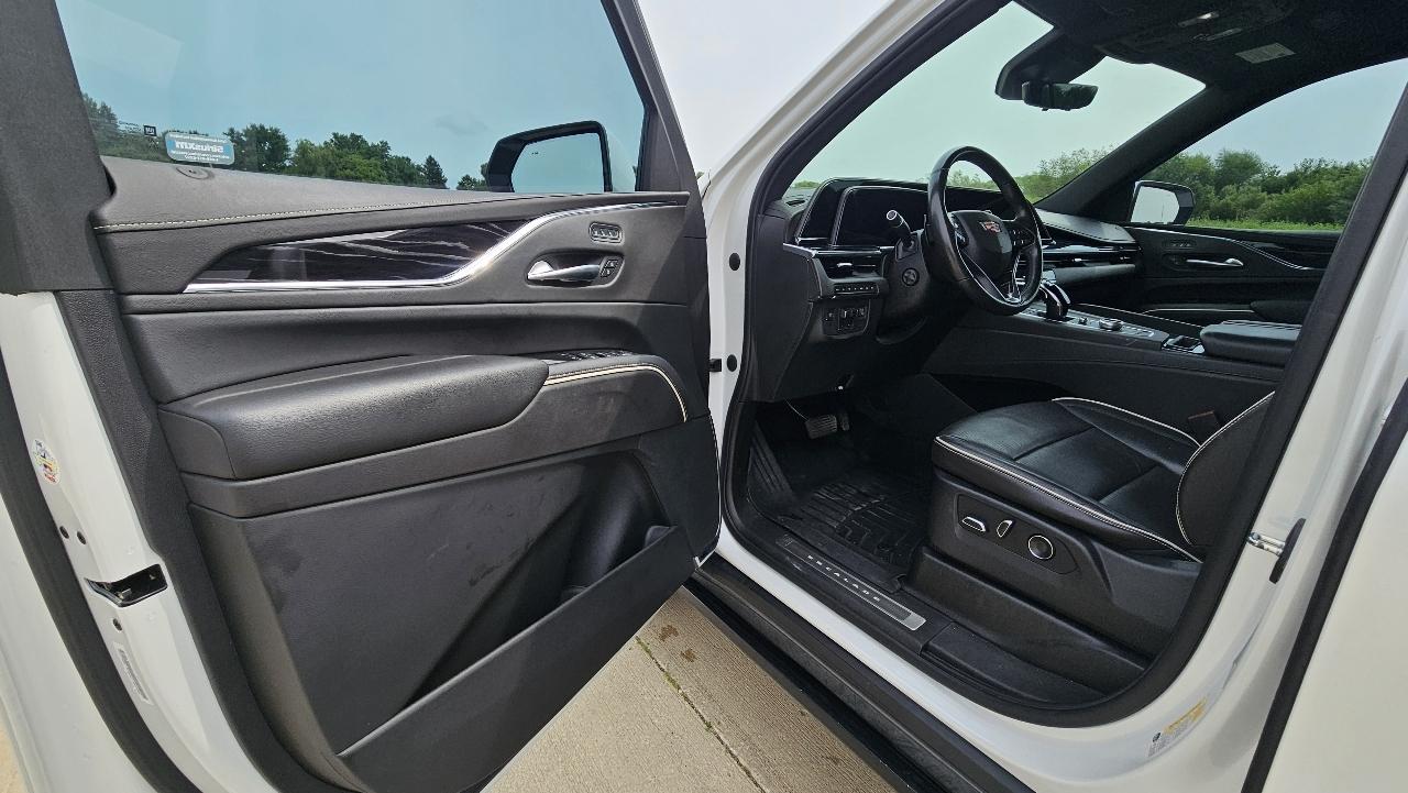 Cadillac Escalade 4WD 4dr Sport 2021