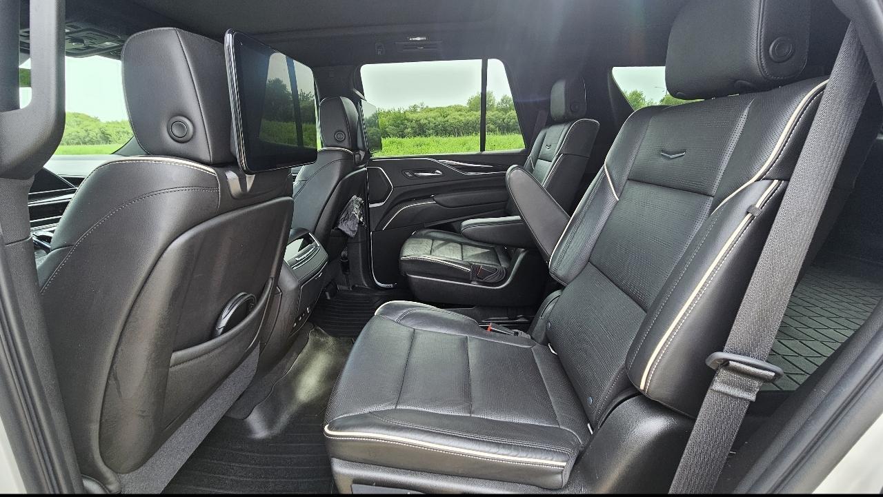 Cadillac Escalade 4WD 4dr Sport 2021