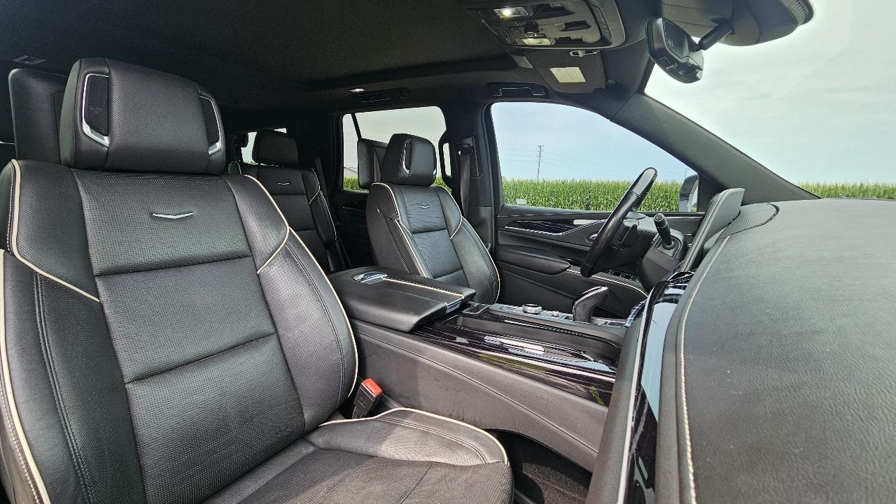 Cadillac Escalade 4WD 4dr Sport 2021
