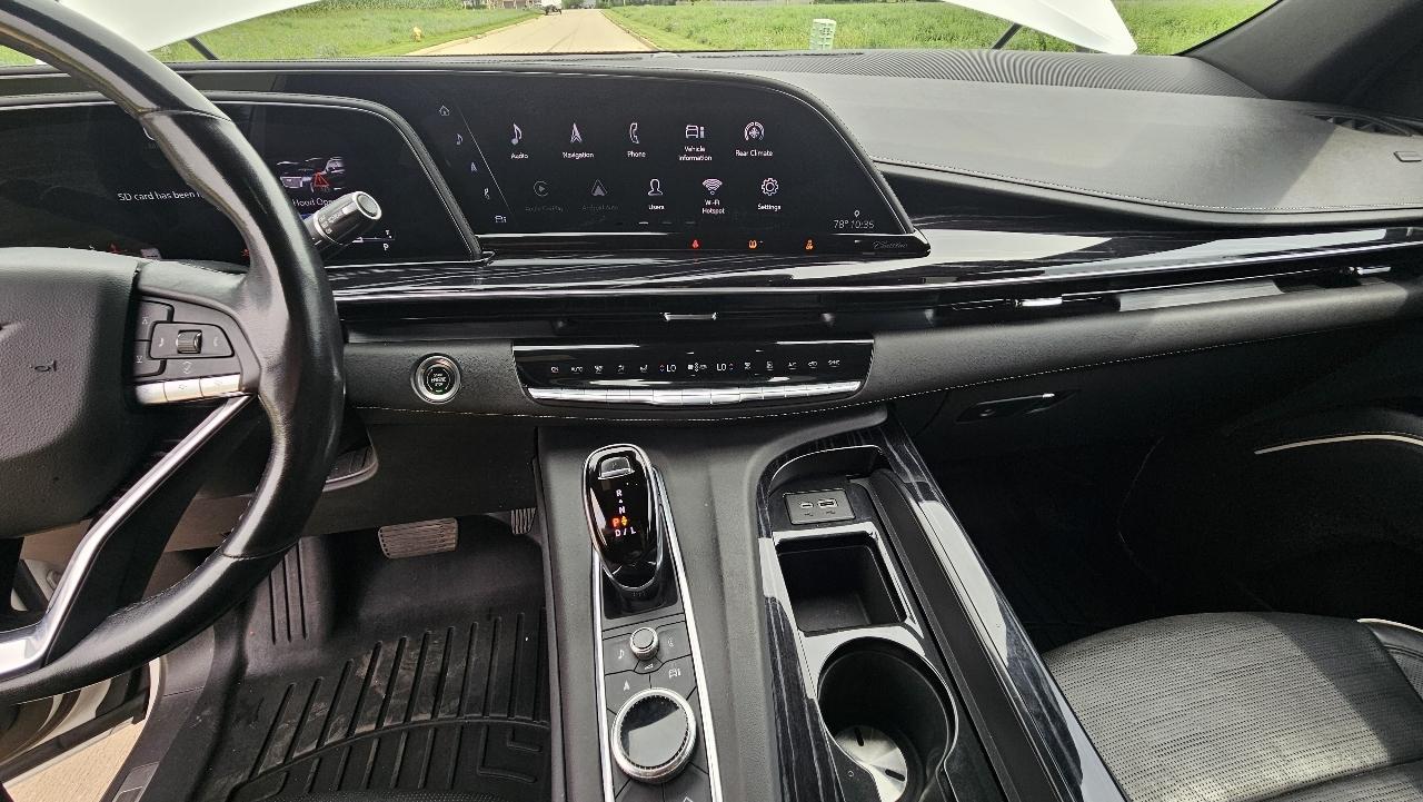 Cadillac Escalade 4WD 4dr Sport 2021