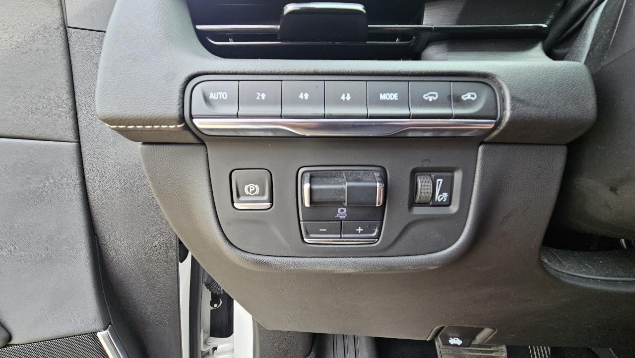Cadillac Escalade 4WD 4dr Sport 2021