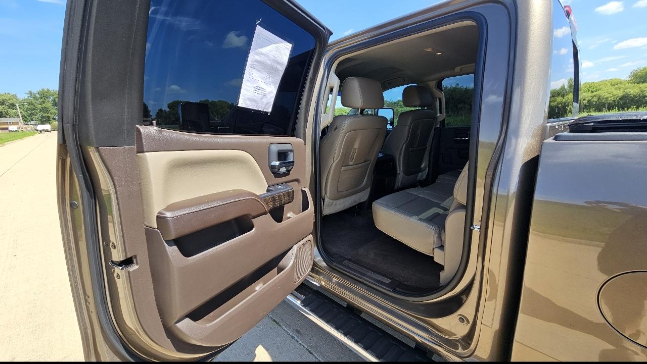 GMC Sierra 2500HD available WiFi 4WD Crew Cab 153.7" Denali 2015