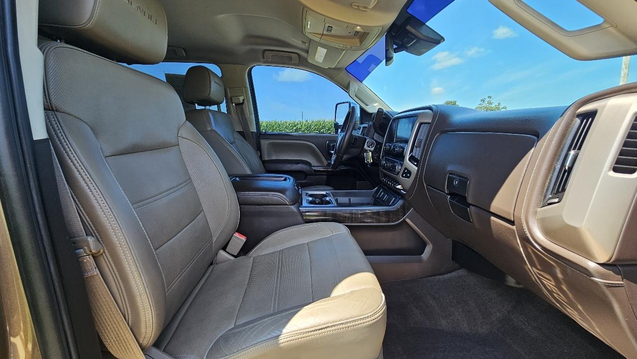 GMC Sierra 2500HD available WiFi 4WD Crew Cab 153.7" Denali 2015