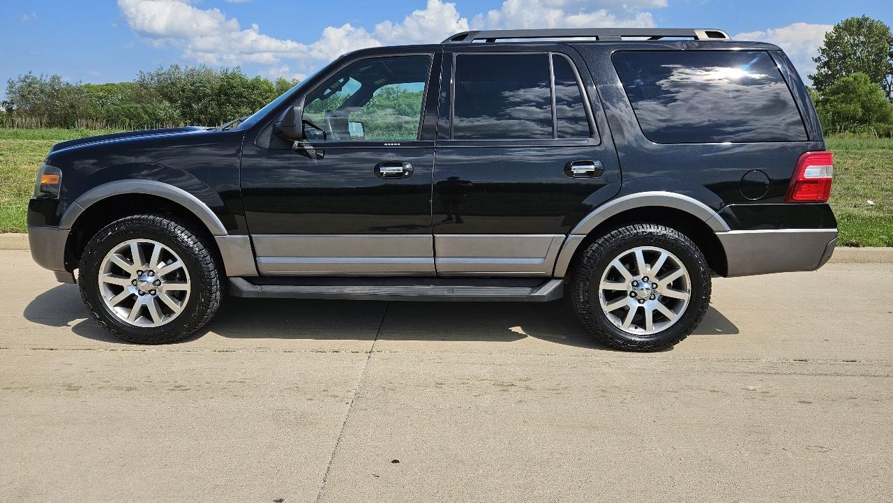 Ford Expedition 4WD 4dr King Ranch 2011