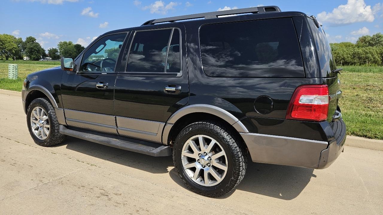 Ford Expedition 4WD 4dr King Ranch 2011
