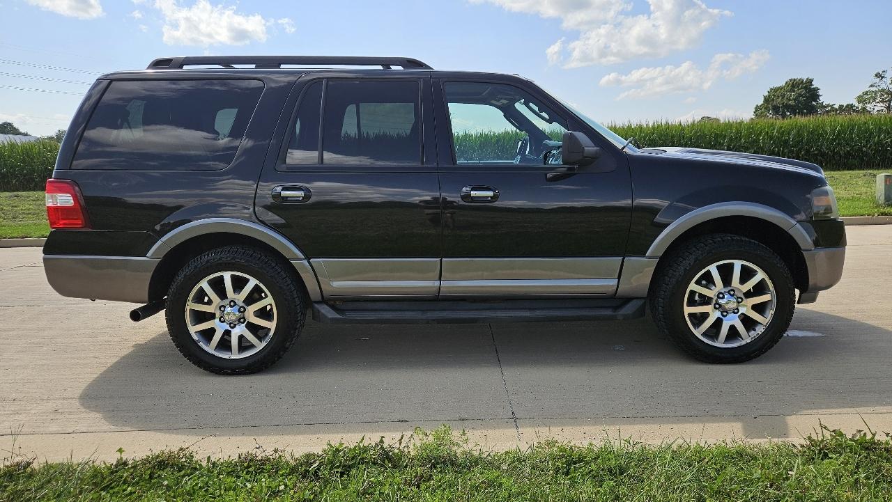 Ford Expedition 4WD 4dr King Ranch 2011