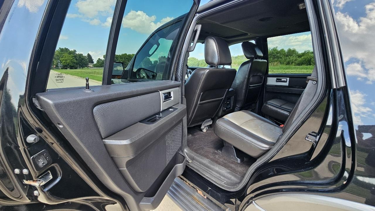 Ford Expedition 4WD 4dr King Ranch 2011