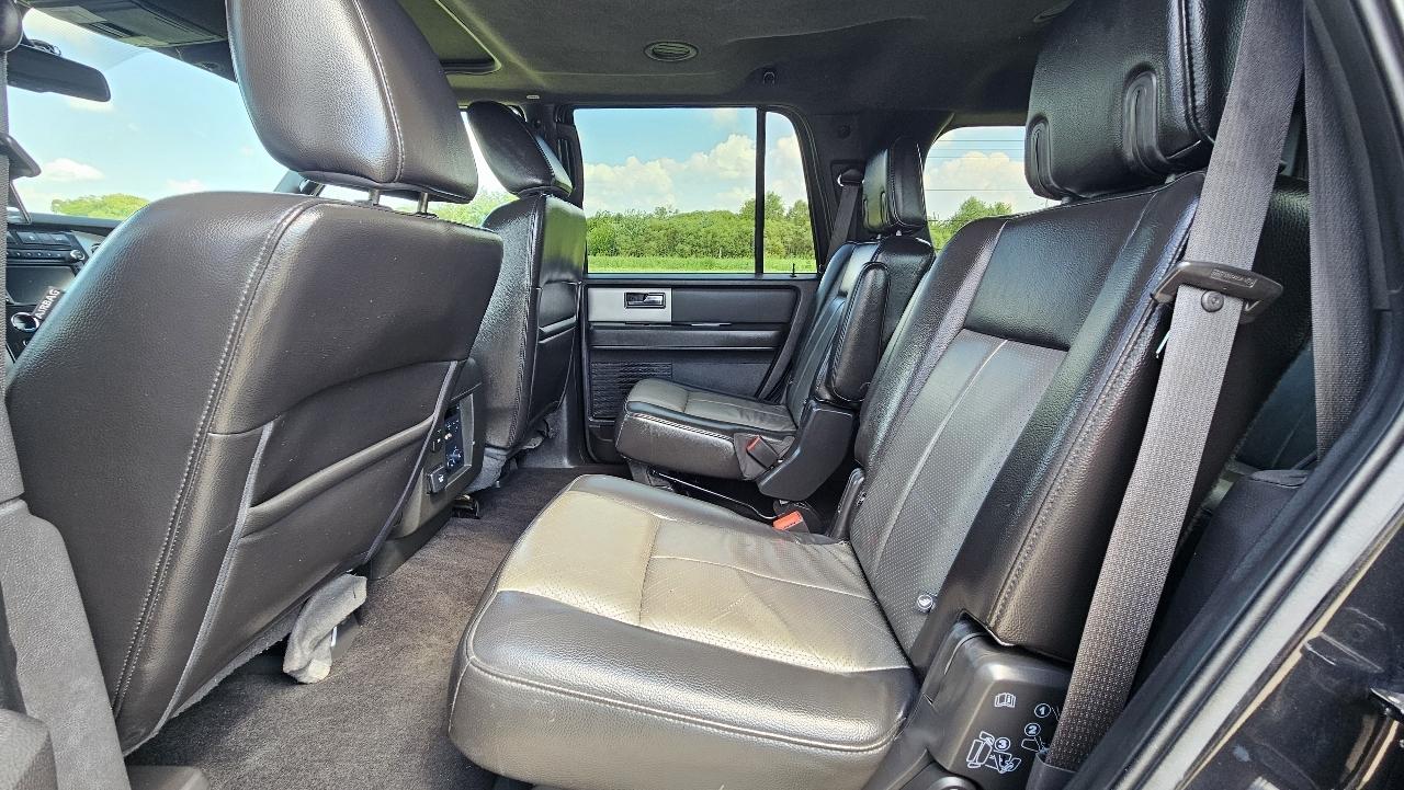 Ford Expedition 4WD 4dr King Ranch 2011