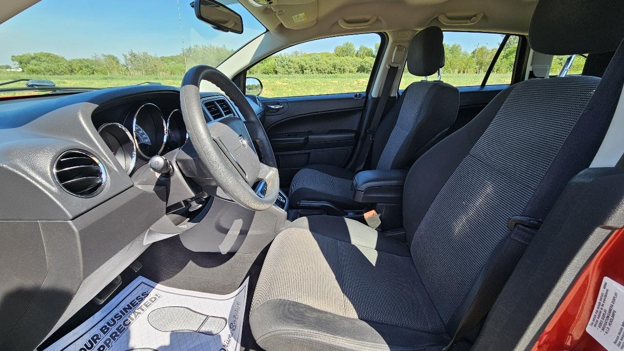 Dodge Caliber 4dr HB Mainstreet 2011