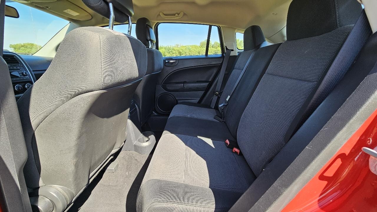 Dodge Caliber 4dr HB Mainstreet 2011