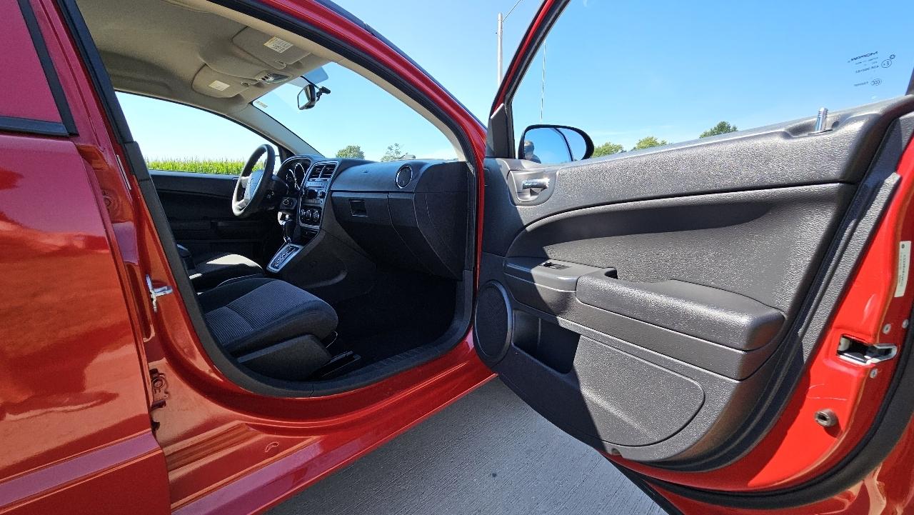 Dodge Caliber 4dr HB Mainstreet 2011
