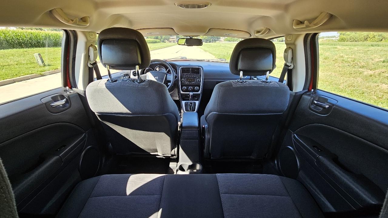 Dodge Caliber 4dr HB Mainstreet 2011