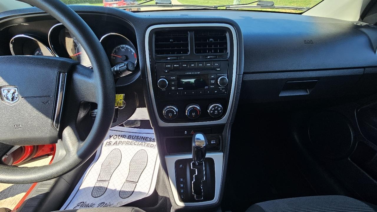Dodge Caliber 4dr HB Mainstreet 2011
