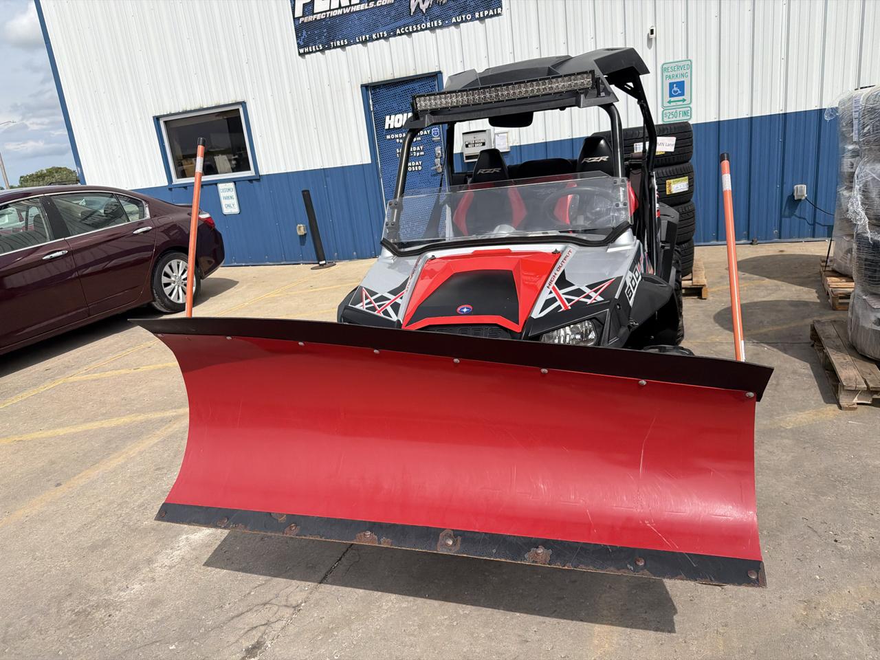 Polaris RZR 800 S  2012