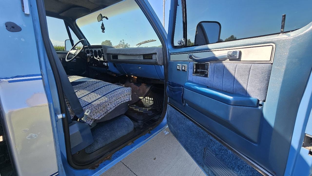 Chevrolet Pickup C30 Fleet Bonus Cab 1983