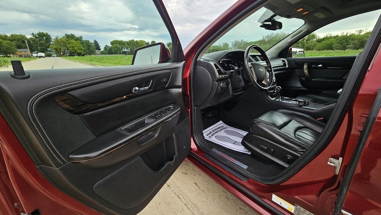 GMC Acadia AWD 4dr Denali 2015