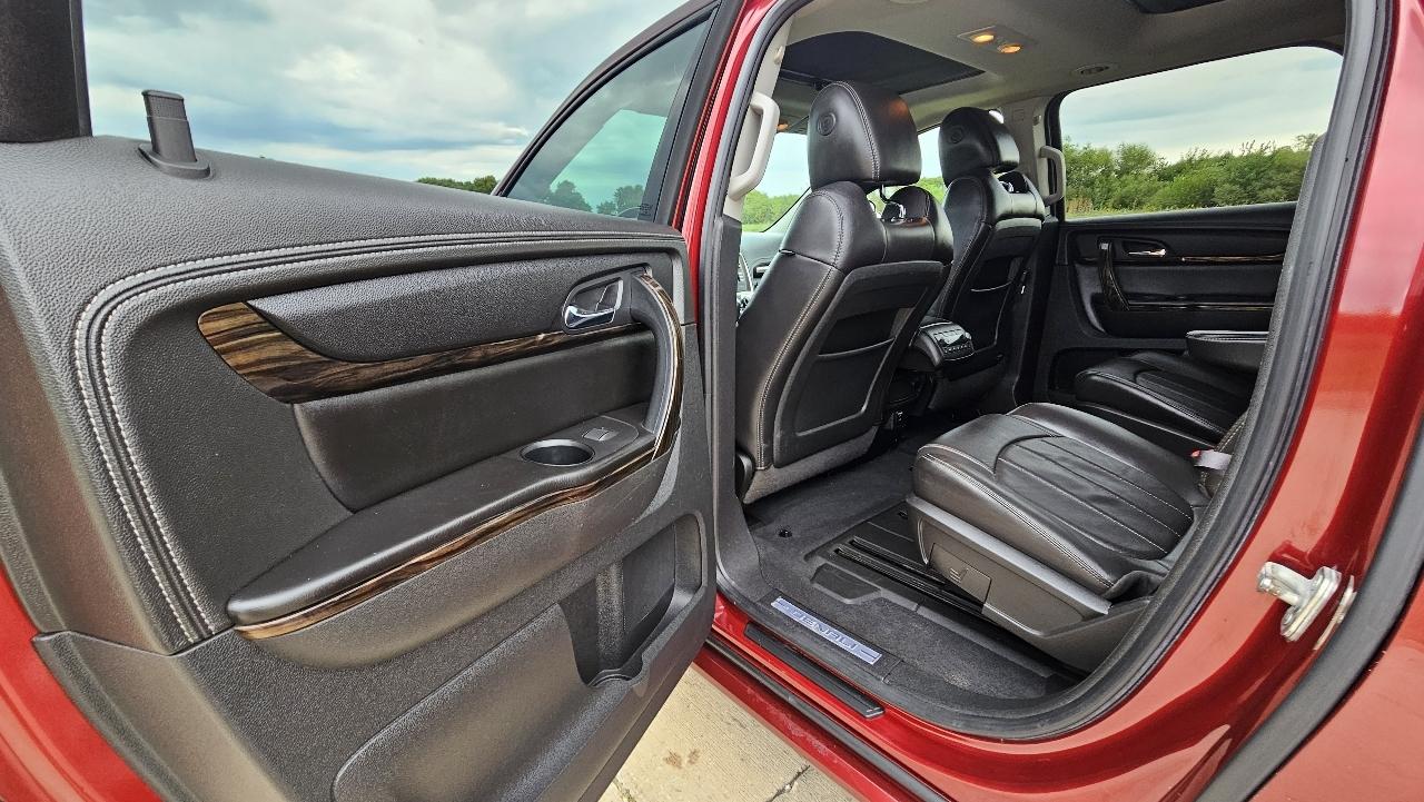 GMC Acadia AWD 4dr Denali 2015