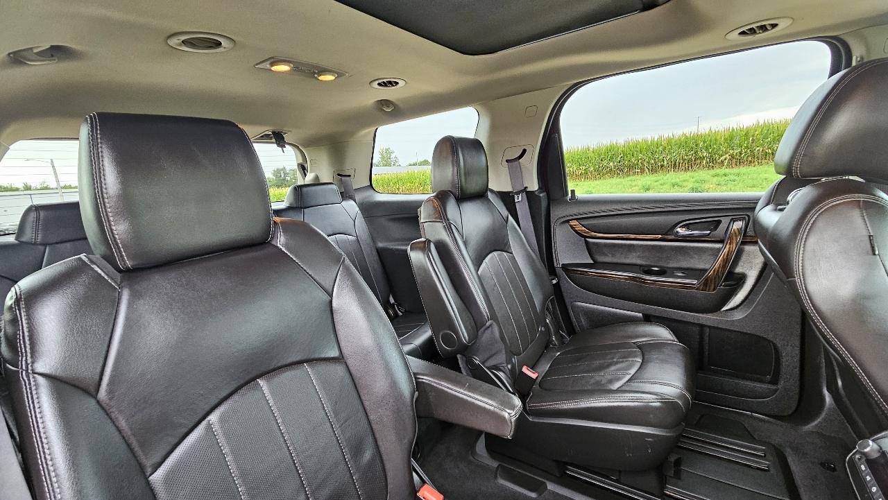 GMC Acadia AWD 4dr Denali 2015
