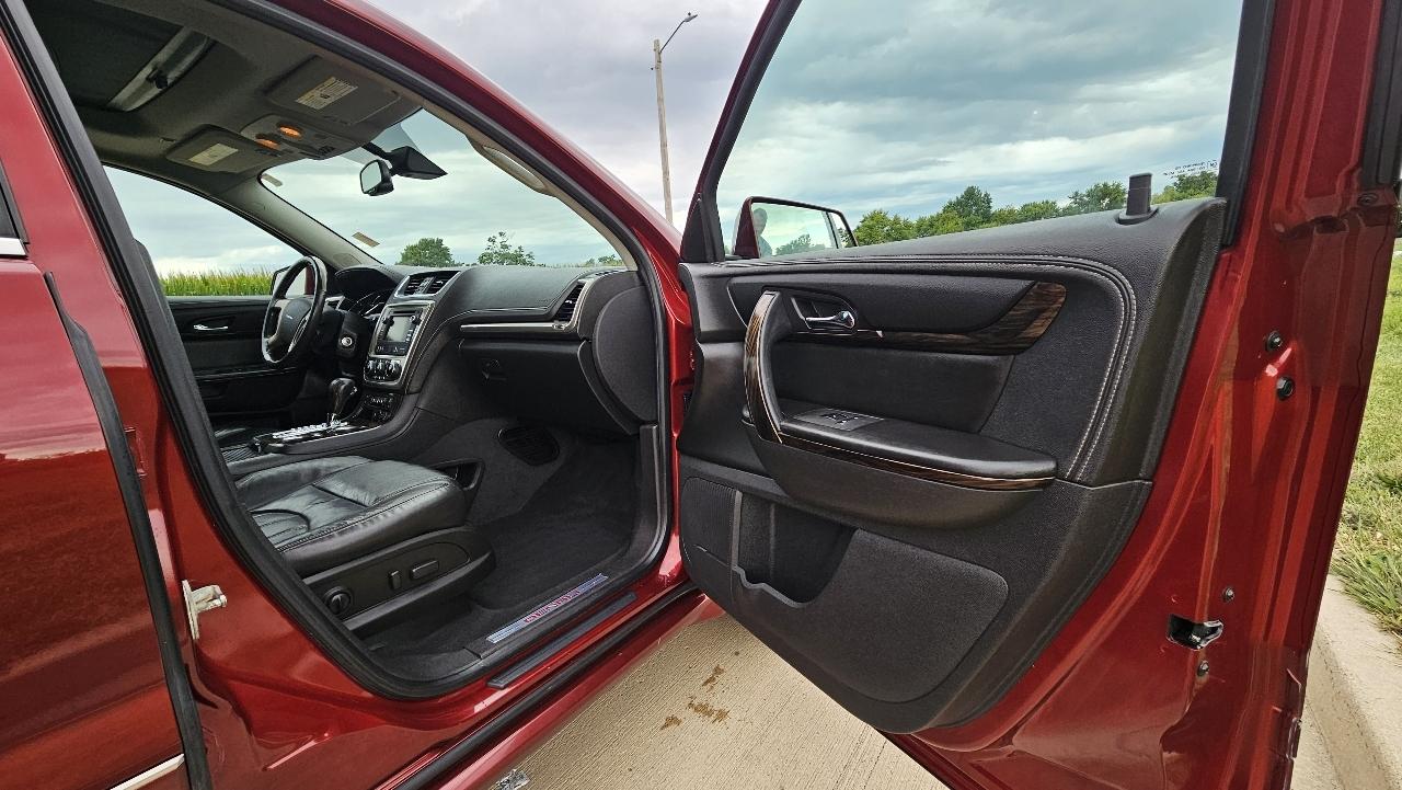 GMC Acadia AWD 4dr Denali 2015