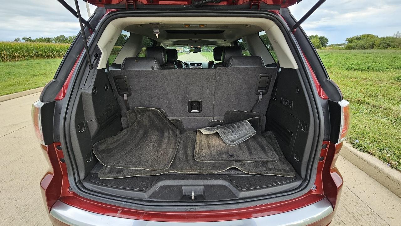 GMC Acadia AWD 4dr Denali 2015