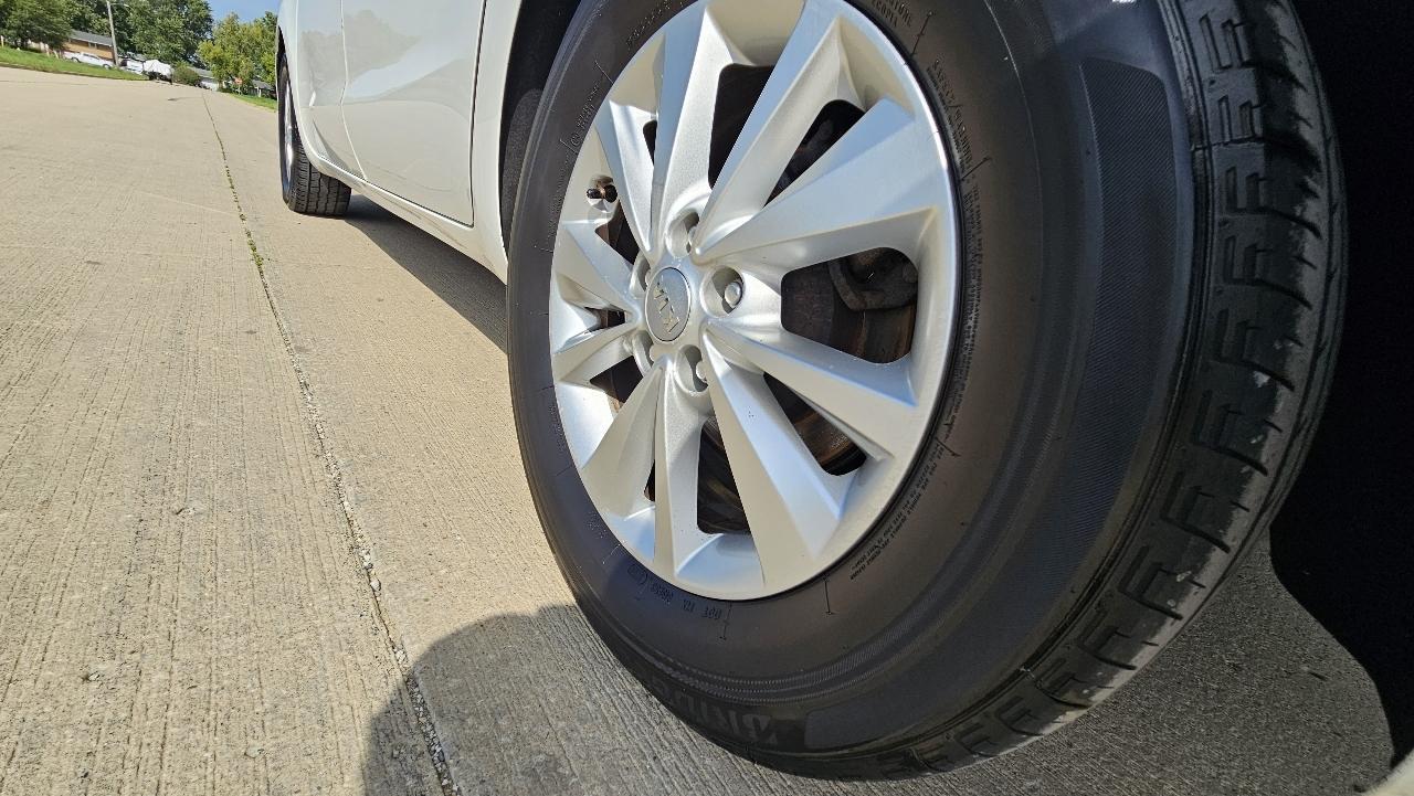 Kia Sedona 4dr Wgn LX 2016