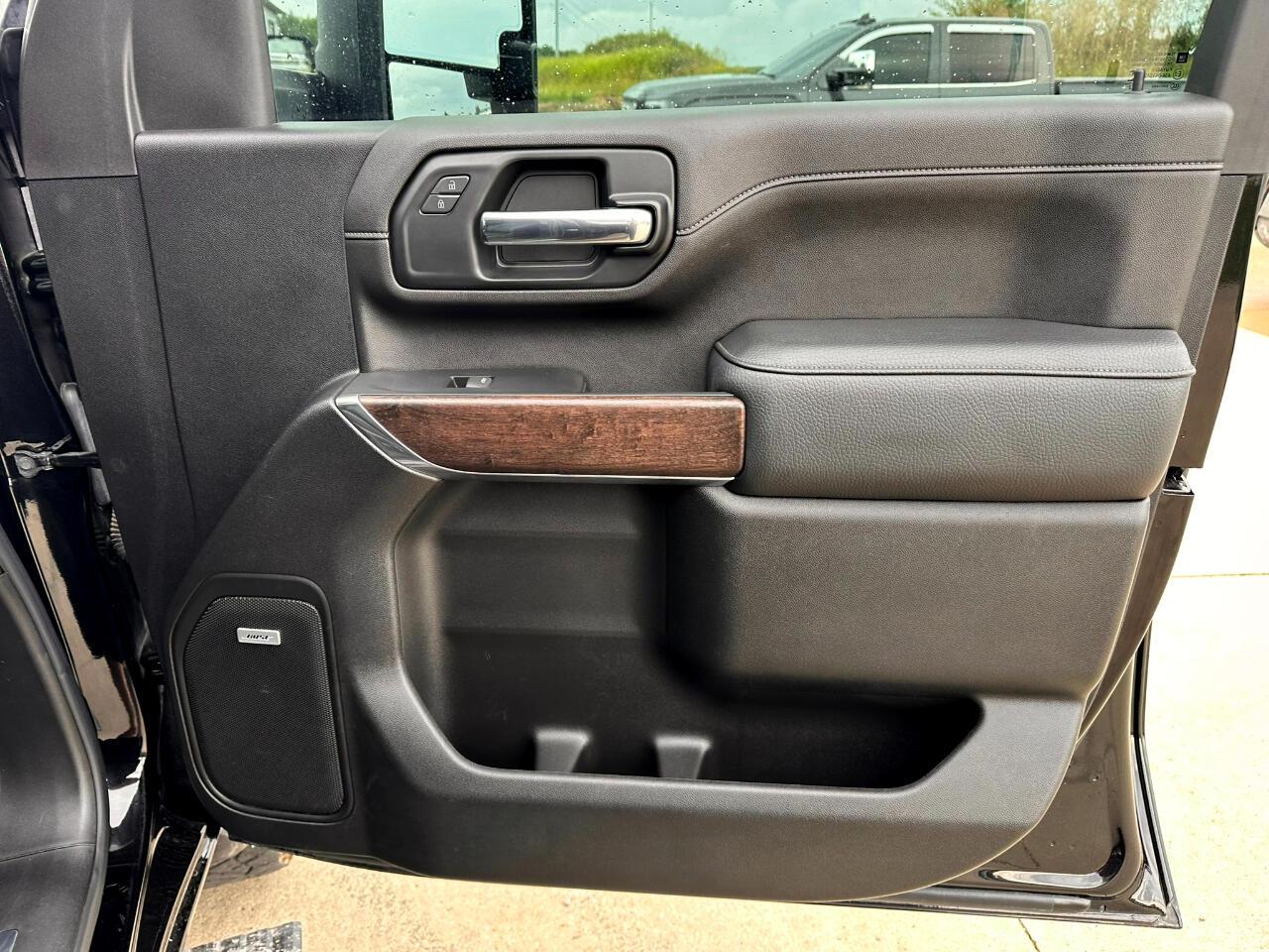 GMC Sierra 2500HD 4WD Crew Cab 159" Denali 2023