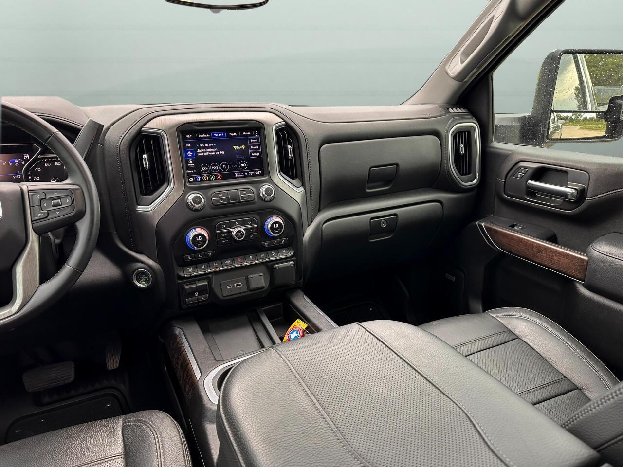 GMC Sierra 2500HD 4WD Crew Cab 159" Denali 2023
