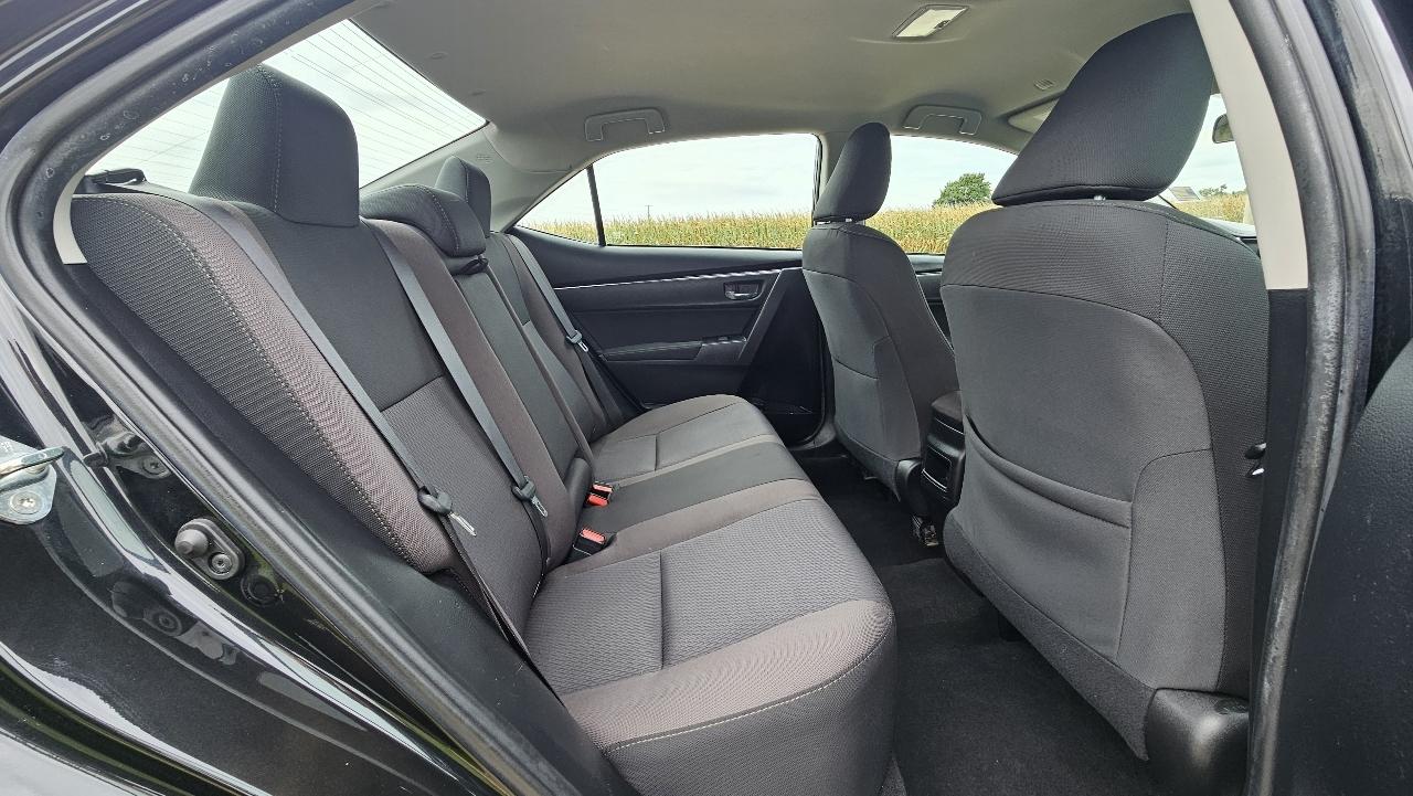 Toyota Corolla XLE CVT (Natl) 2018