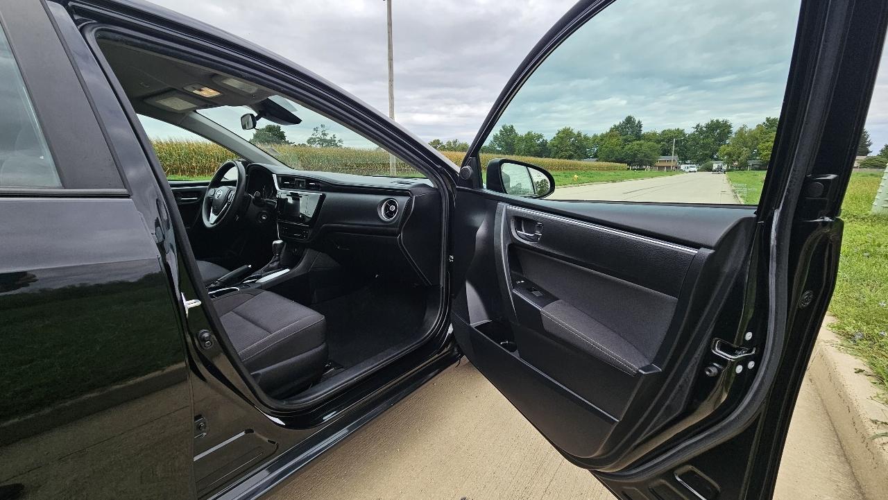 Toyota Corolla XLE CVT (Natl) 2018
