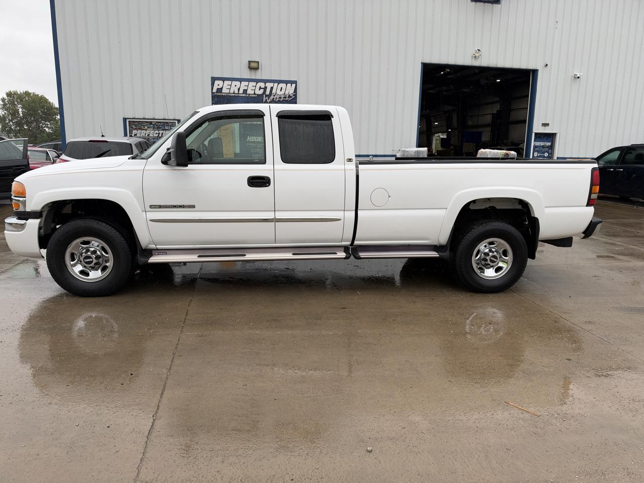 GMC Sierra 2500HD Ext Cab 157.5" WB 2WD SLE2 2006