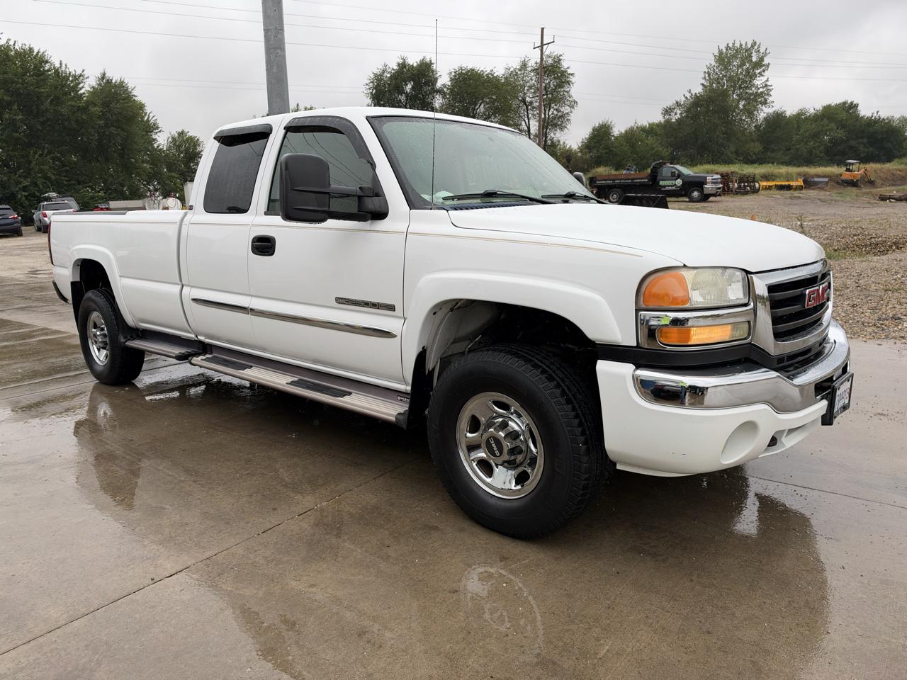GMC Sierra 2500HD Ext Cab 157.5" WB 2WD SLE2 2006