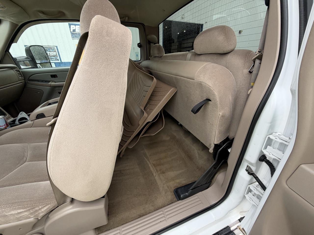 GMC Sierra 2500HD Ext Cab 157.5" WB 2WD SLE2 2006