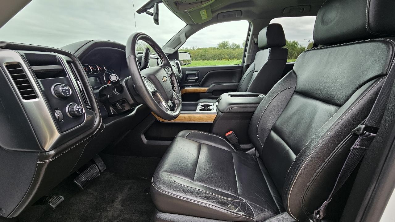 Chevrolet Silverado 1500 4WD Double Cab 143.5" LTZ w/1LZ 2018