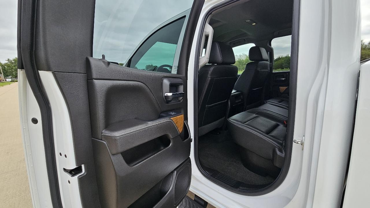 Chevrolet Silverado 1500 4WD Double Cab 143.5" LTZ w/1LZ 2018