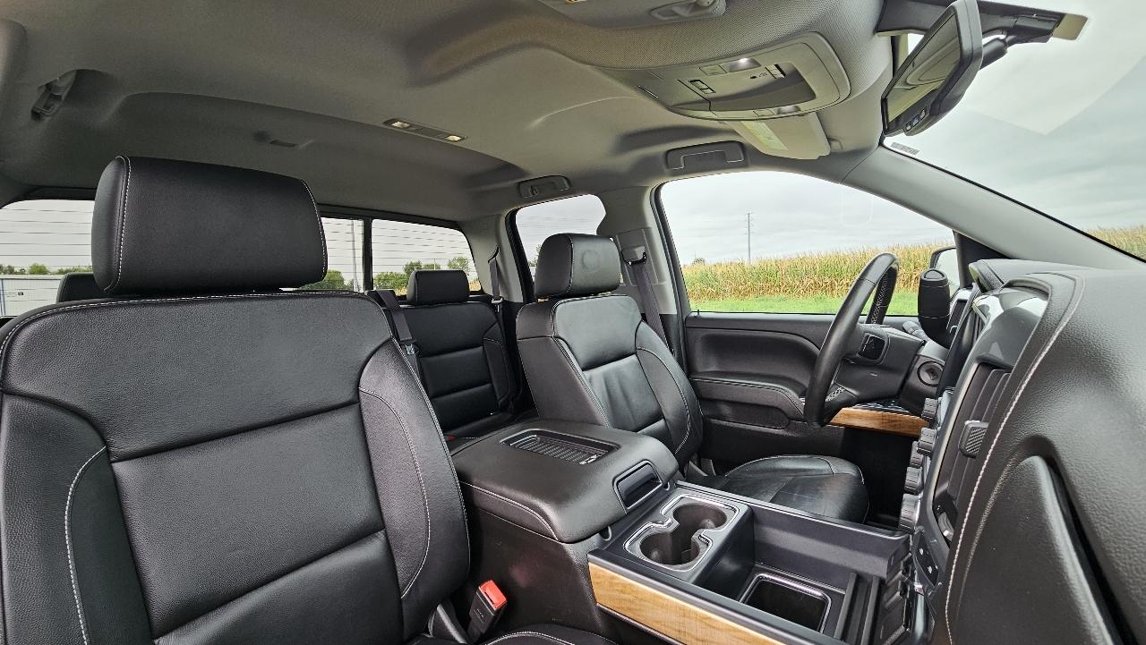 Chevrolet Silverado 1500 4WD Double Cab 143.5" LTZ w/1LZ 2018