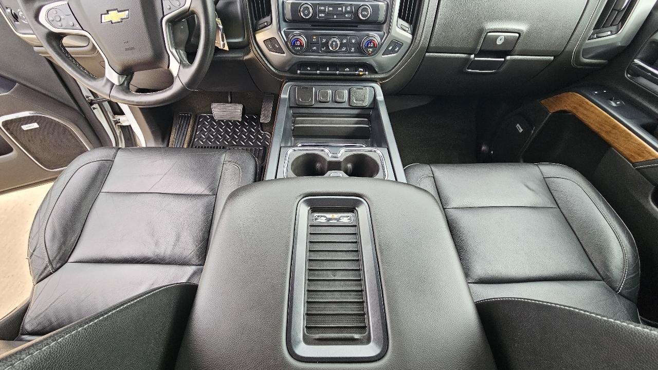 Chevrolet Silverado 1500 4WD Double Cab 143.5" LTZ w/1LZ 2018
