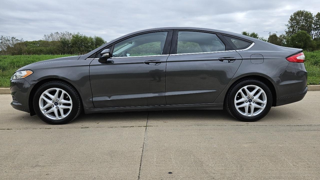 Ford Fusion 4dr Sdn SE FWD 2015