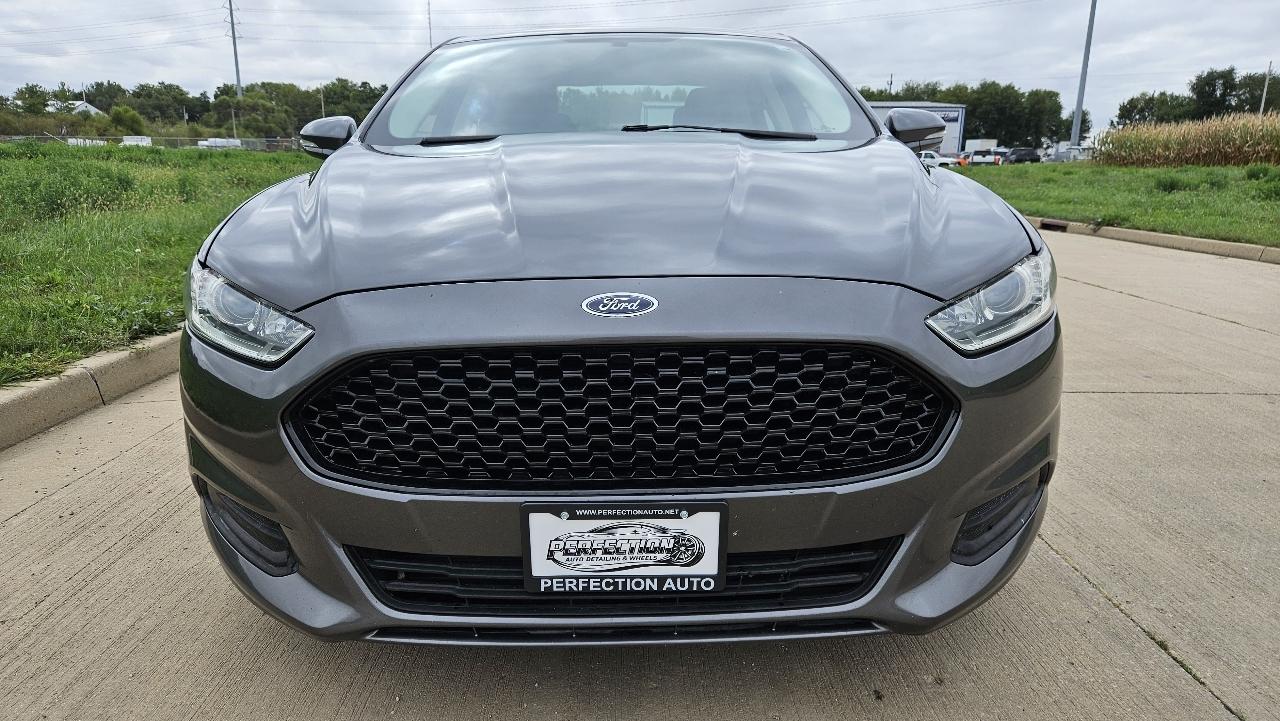 Ford Fusion 4dr Sdn SE FWD 2015