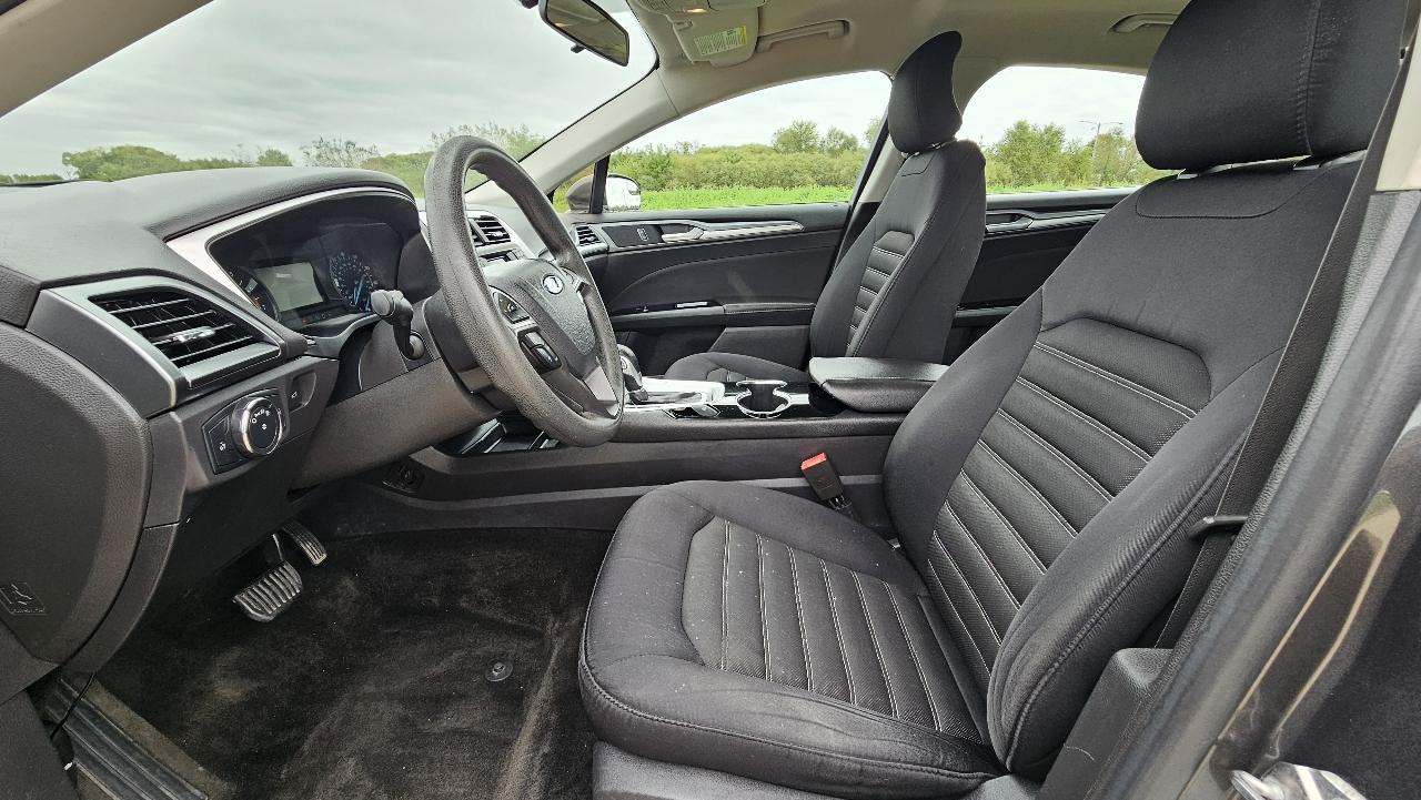 Ford Fusion 4dr Sdn SE FWD 2015
