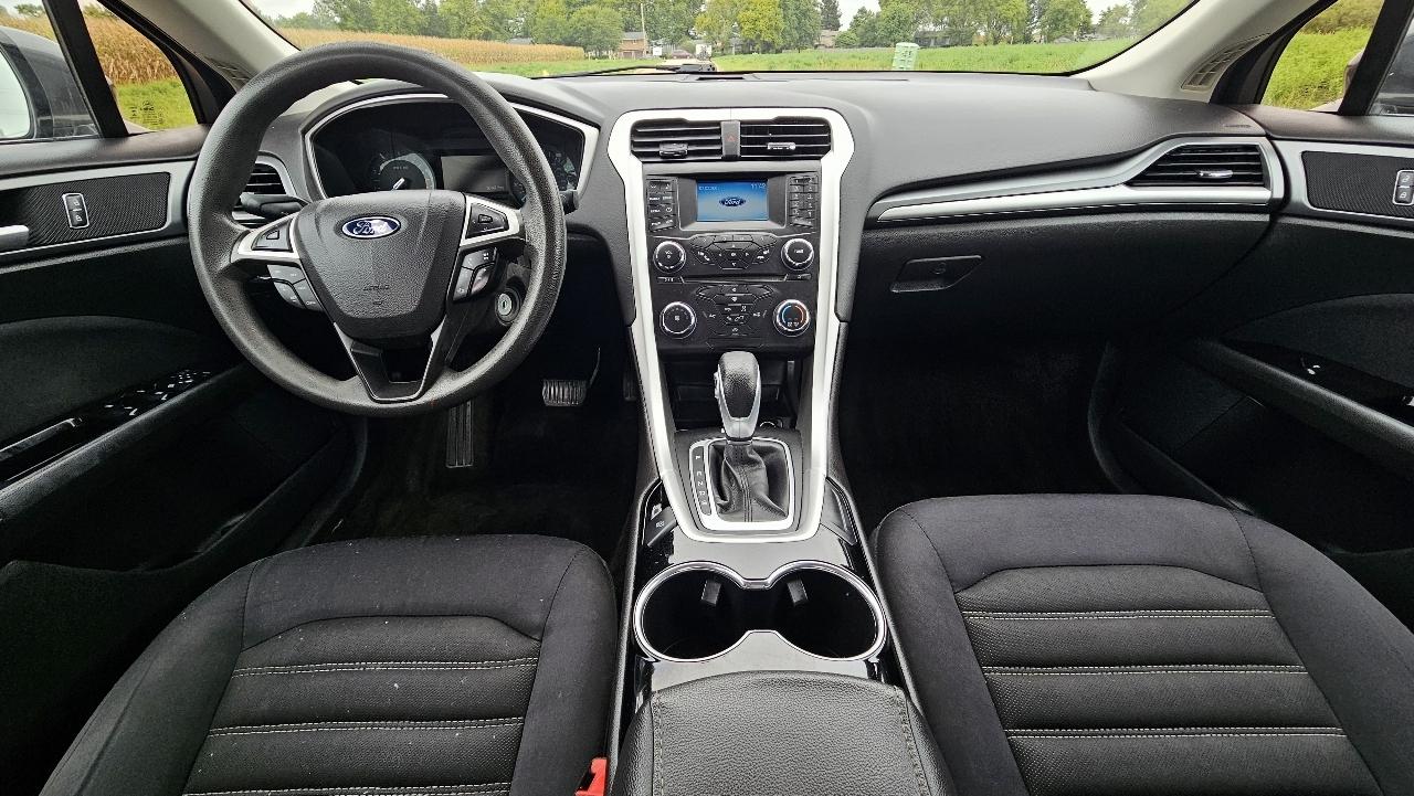 Ford Fusion 4dr Sdn SE FWD 2015