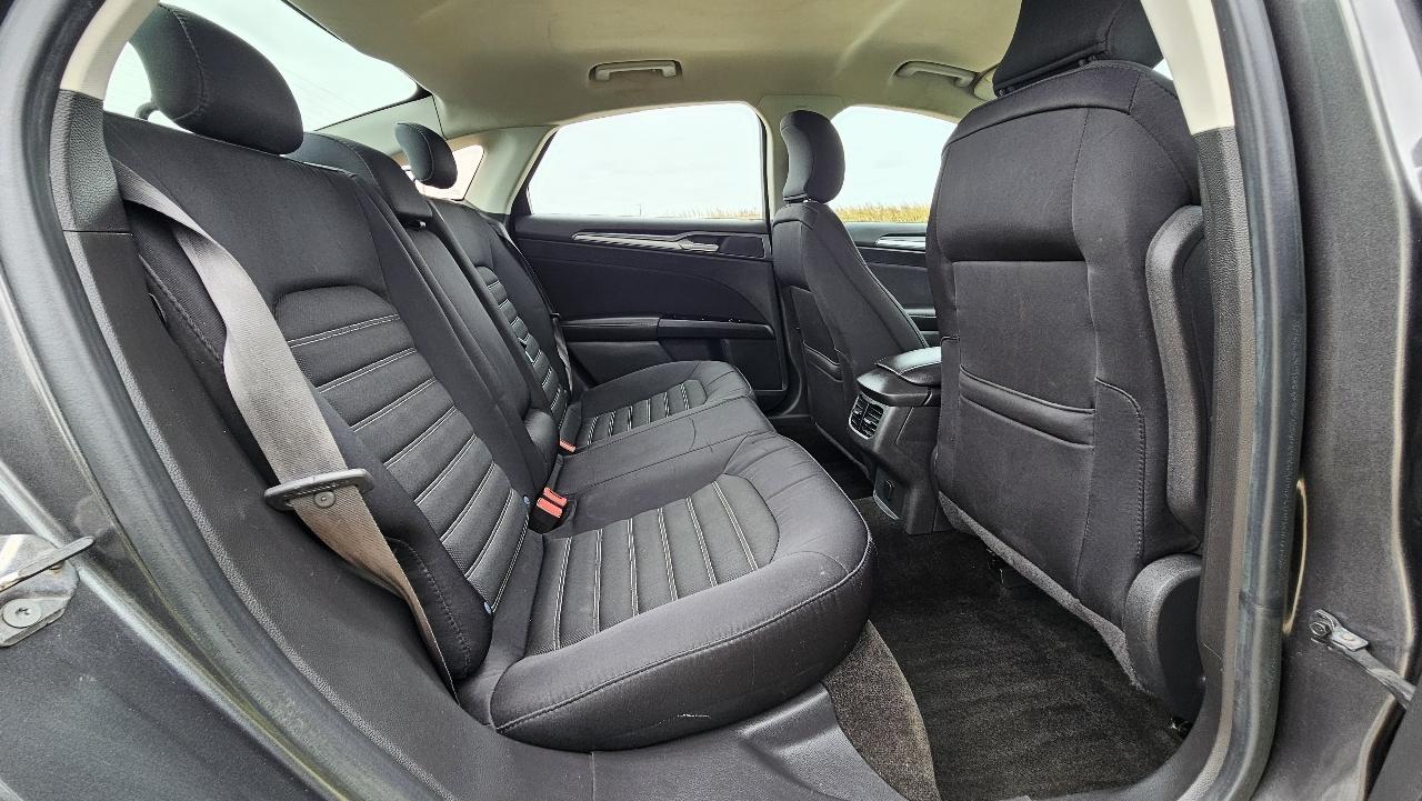 Ford Fusion 4dr Sdn SE FWD 2015