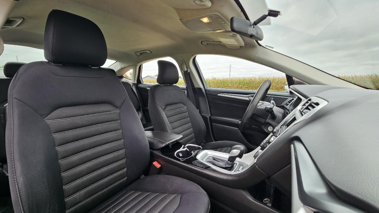 Ford Fusion 4dr Sdn SE FWD 2015