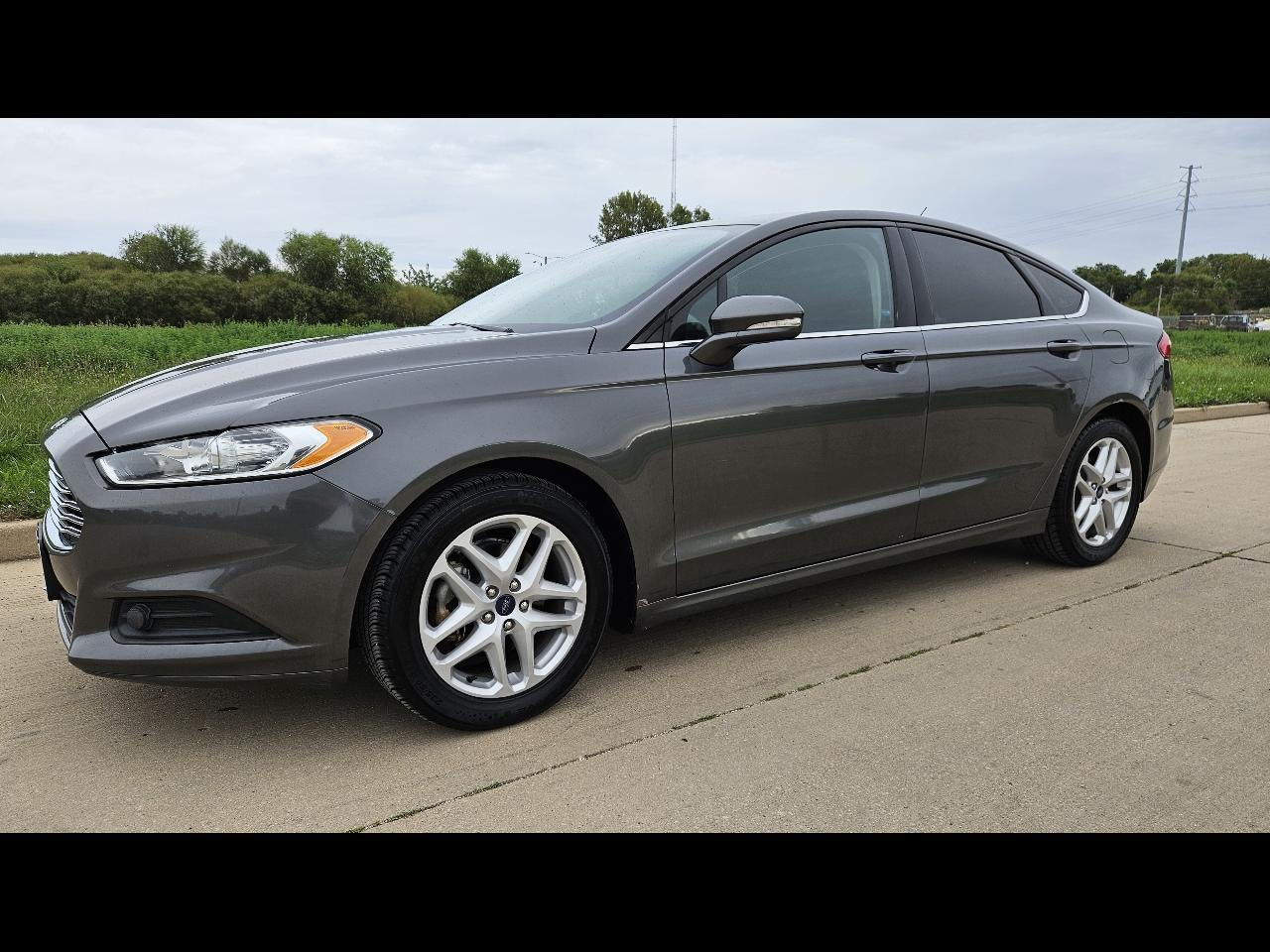 Ford Fusion 4dr Sdn SE FWD 2016