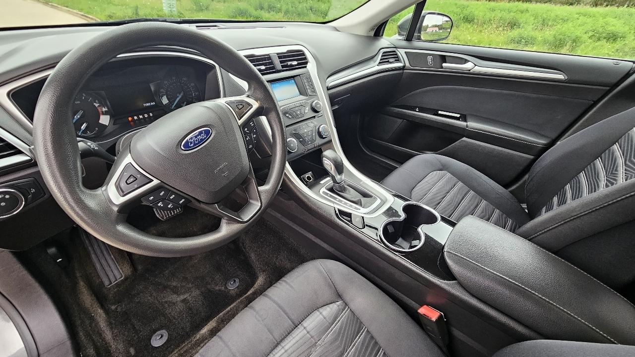 Ford Fusion 4dr Sdn SE FWD 2016